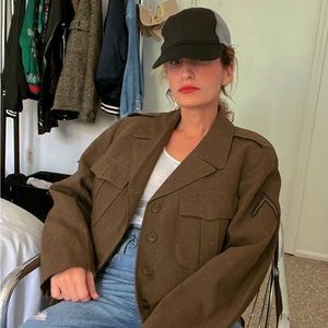 Meet your Posher, Jenn